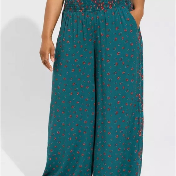 Torrid Floral Teal Wide Leg Challis Pants - Picture 3 of 7